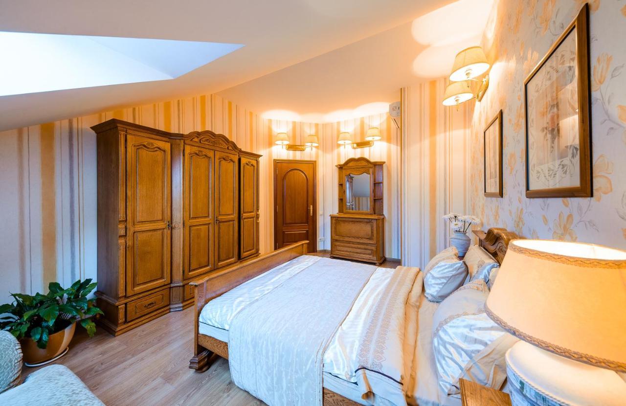 Boutique Apart-Hotel Sherborne Kyiv Exterior foto