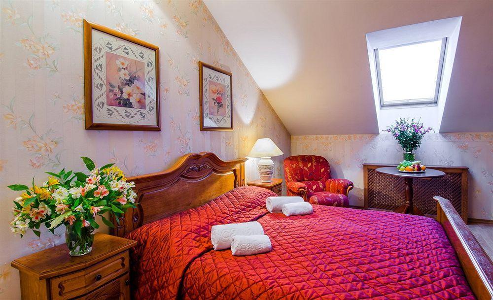 Boutique Apart-Hotel Sherborne Kyiv Exterior foto