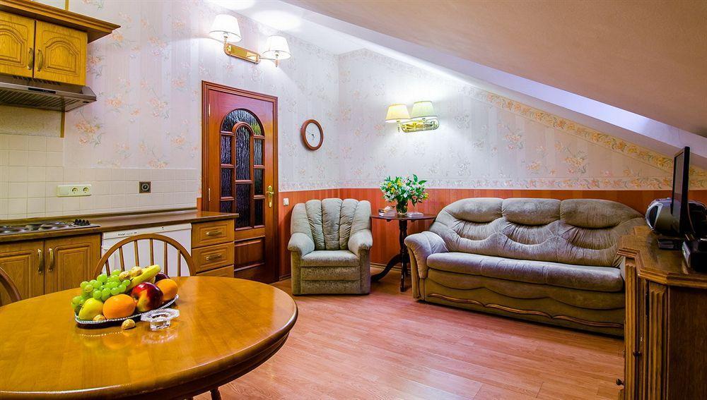 Boutique Apart-Hotel Sherborne Kyiv Exterior foto