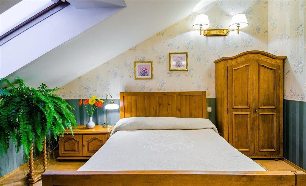 Boutique Apart-Hotel Sherborne Kyiv Exterior foto