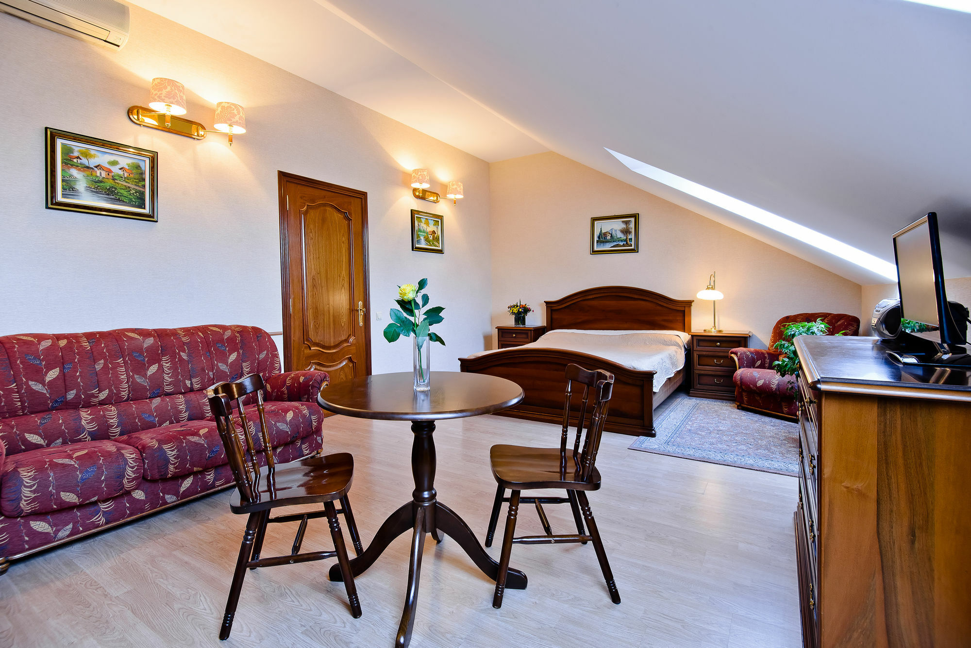 Boutique Apart-Hotel Sherborne Kyiv Exterior foto