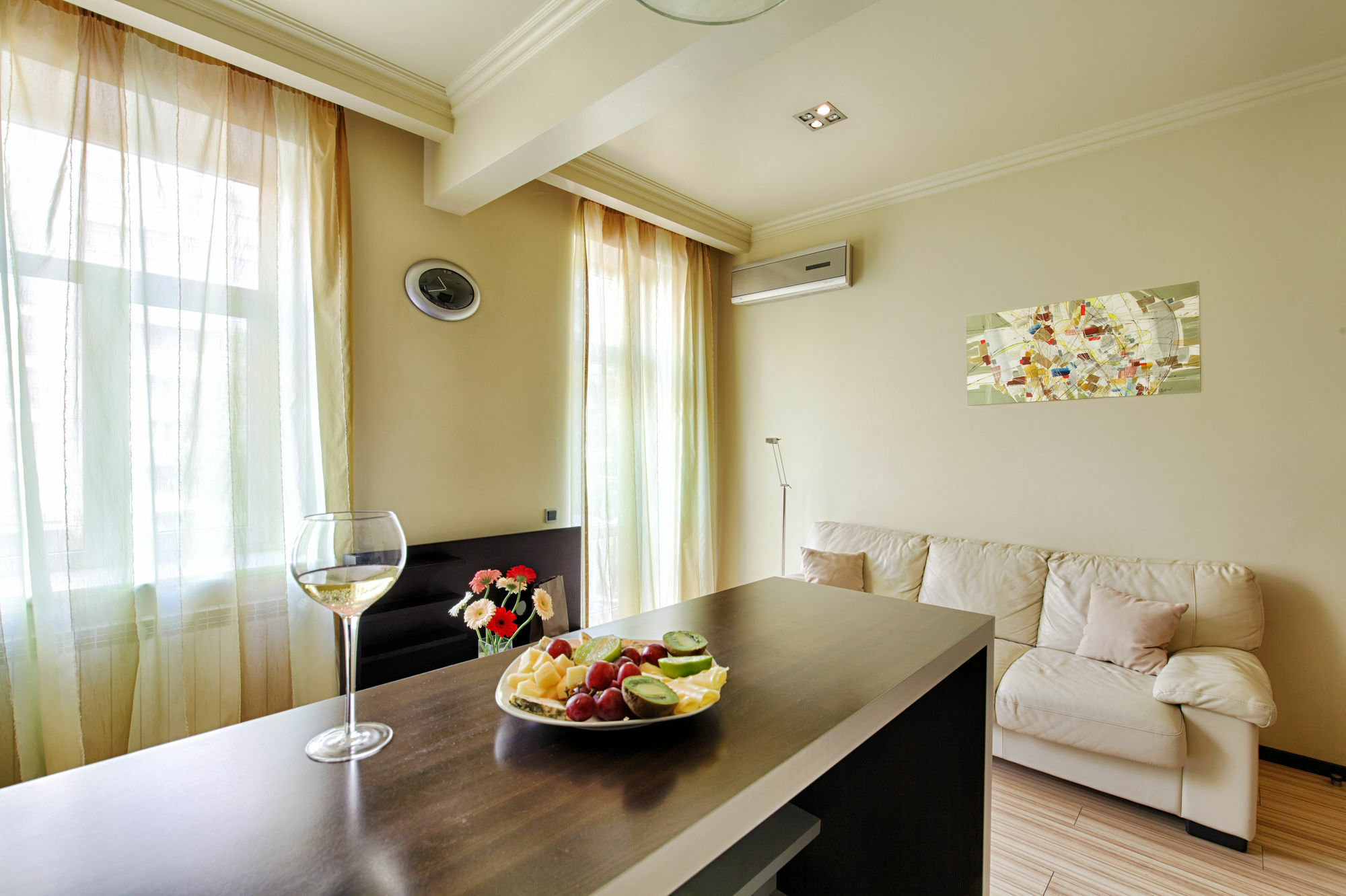 Boutique Apart-Hotel Sherborne Kyiv Exterior foto